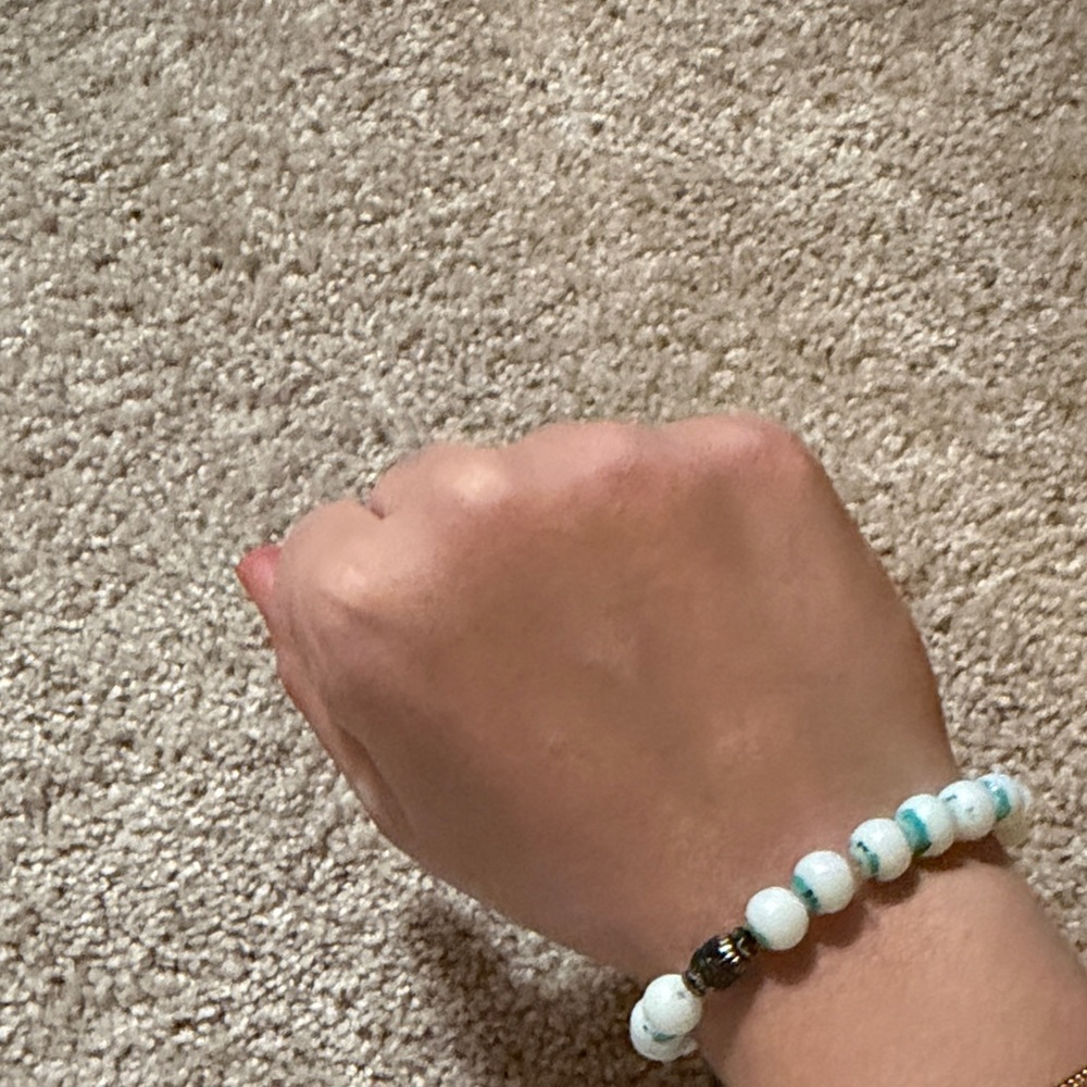 Elegant White real stone and shell Beaded Bracelet